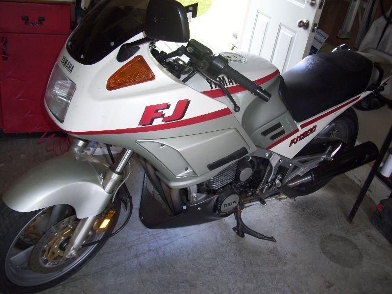 1989 Yamaha FJ1200