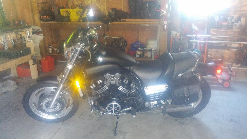 2000 Yamaha V Max excellent condition