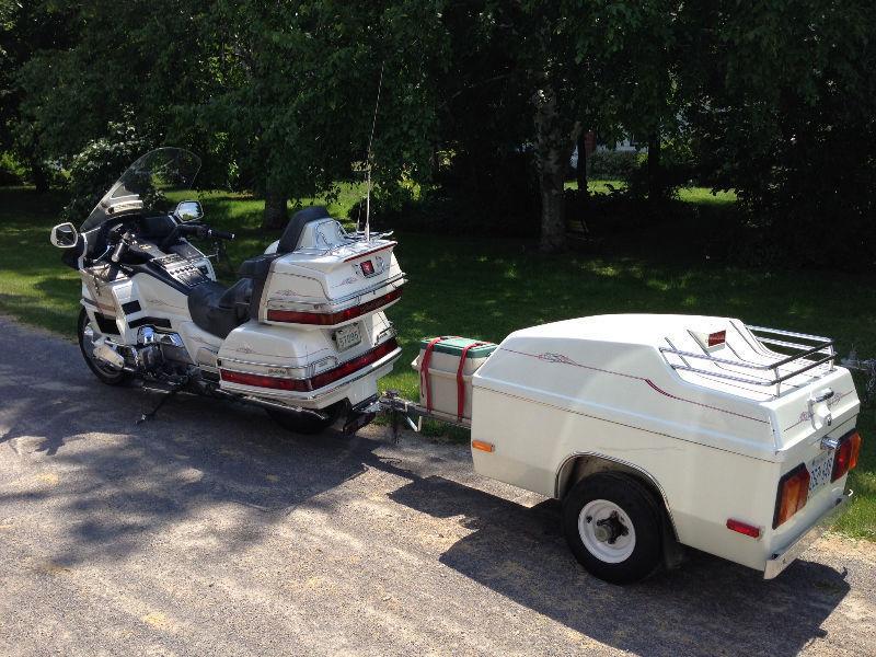 Canadian edition gold wing 1500cc matching Denray trailer