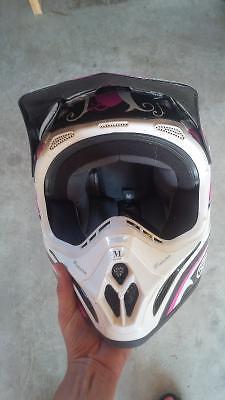 Women's snowmobile helmet