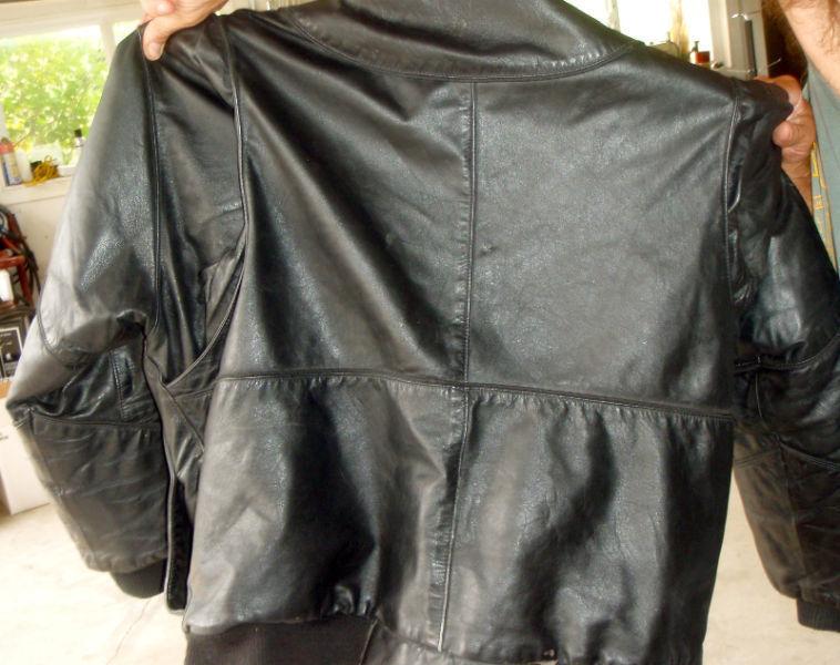 Lined leather jacket for motorcycle or snowmobiling