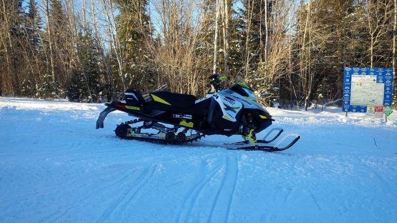 Skidoo 1200 4-tec MXZ X