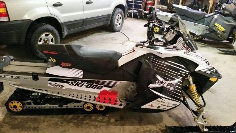 2009 Ski-Doo Renegade 800R