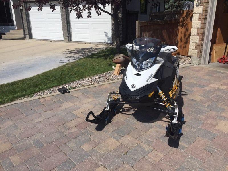 2011 Skidoo MXZ Tnt