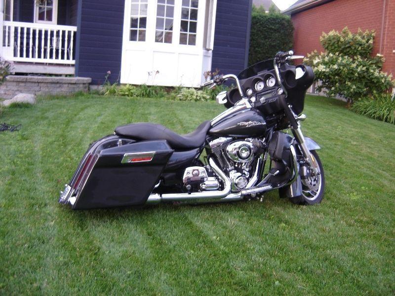 FLHX MONTER BAGGER COMME UN NEUF