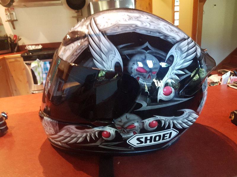 Shoei RF1000 motorcycle helmet size M