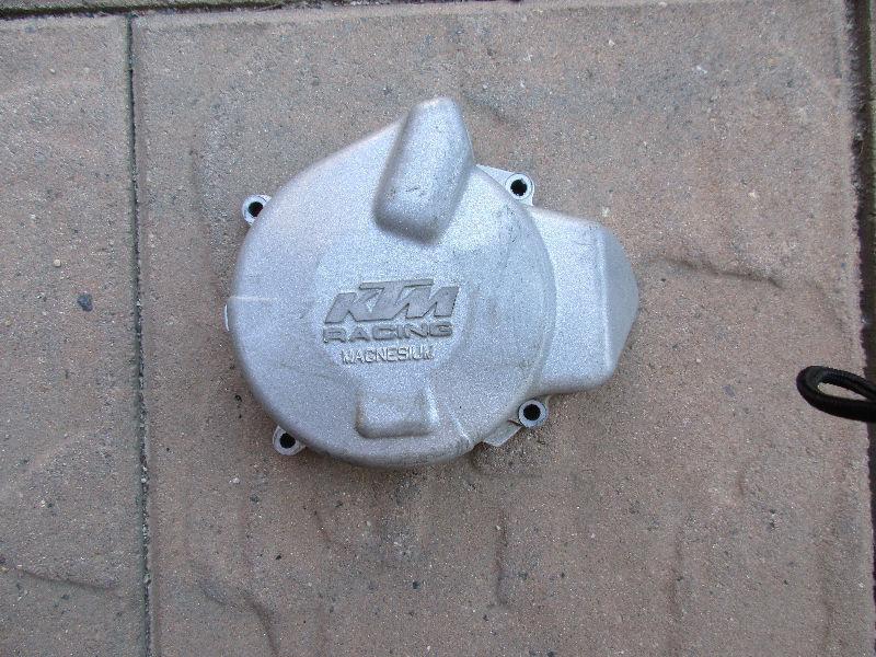 KTM ignition cover w/ gaskets