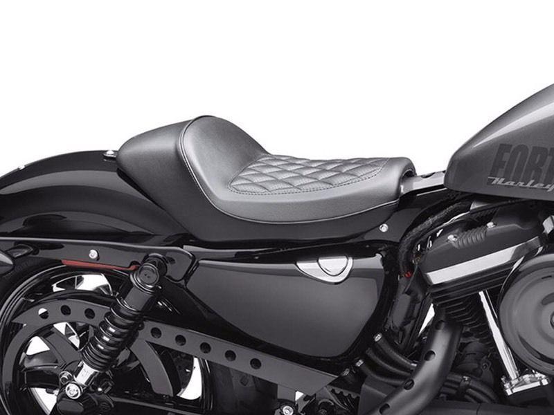 Cafe racer solo seat
