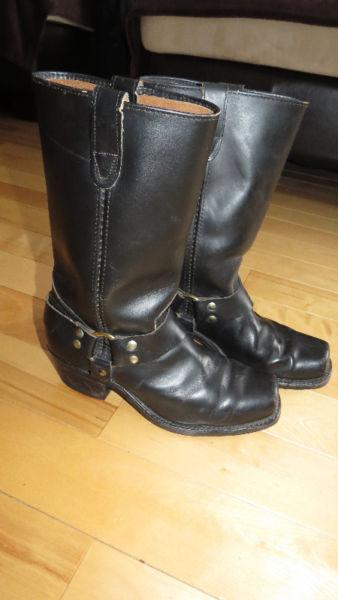 Bottes de moto pour femmes grandeur 5