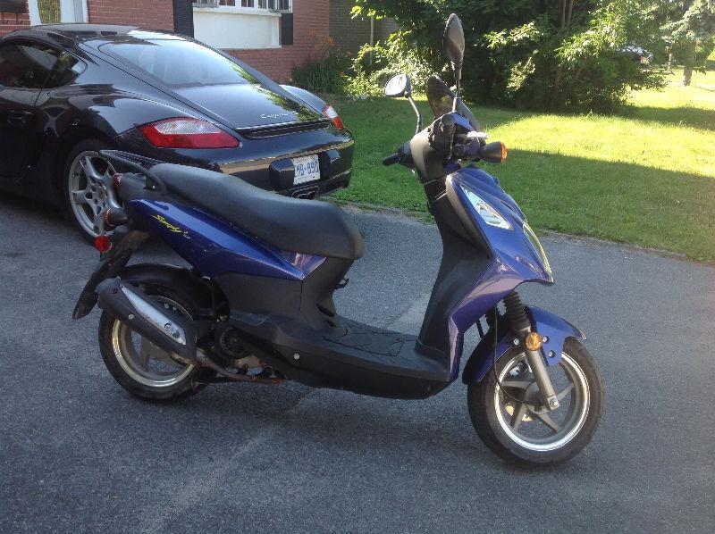 (Reduced) Sporty scooter