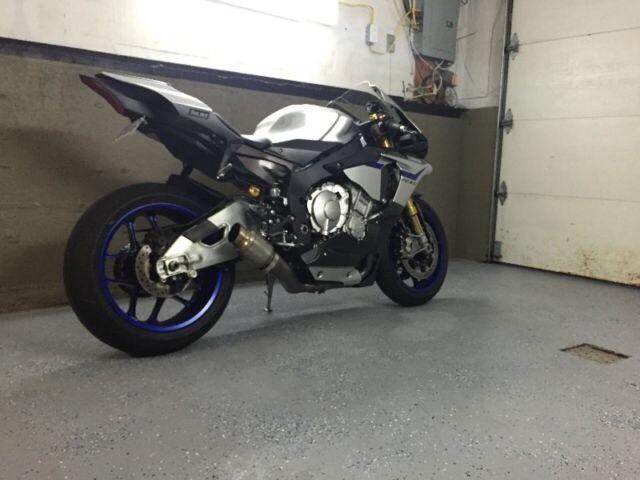 Yamaha R1M