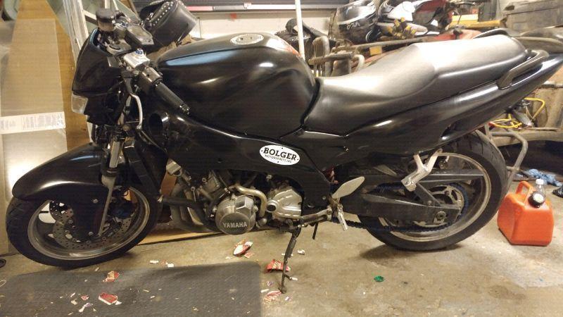 2001 yzf 600