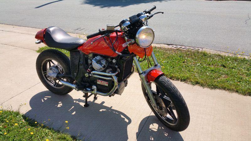 $2000 OBO HONDA GL650 this weekend only!!!