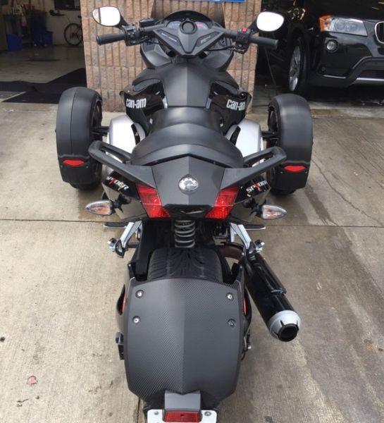 2008 CanAm Spyder (mint) with Safety