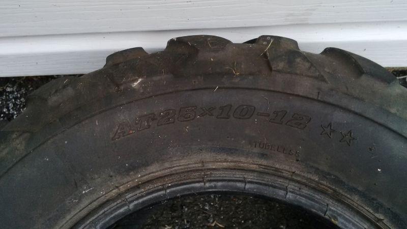 Good Used 4 wheeler Tires ( rear- Dunlop)