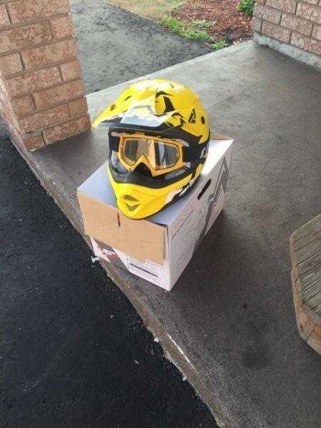 ATV/Motocross helmet. + goggles