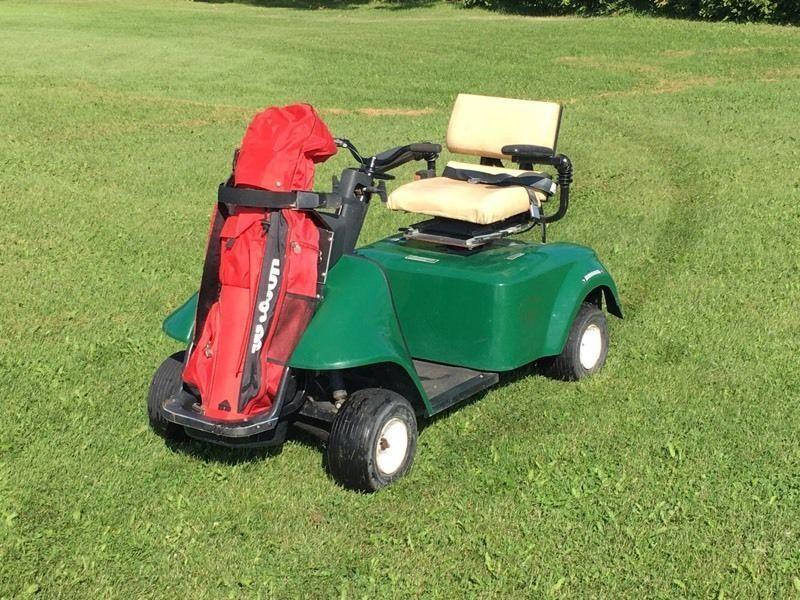 E-Z-GO single handicap golf cart or other uses