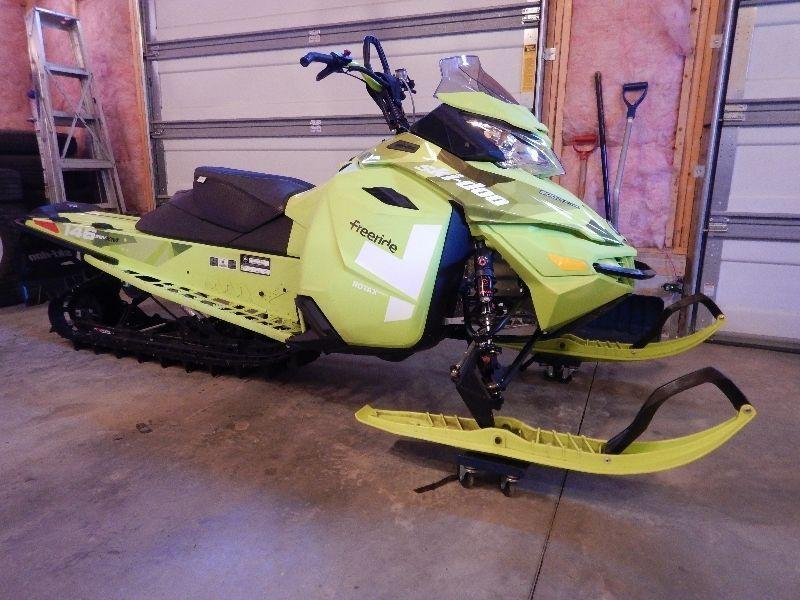 ***SOLD*** 2015 SKI-DOO FREERIDE 146