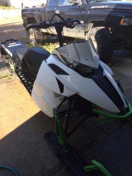 2015 Arctic cat M8000 Limited 162