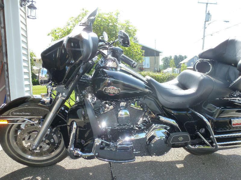 harley davidson 2008 flhtcu avec seulement 21 000kilo