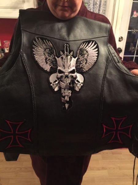 SELLING EXCELLENT CONDITION LEATHER VEST!!!!!!!!!!!