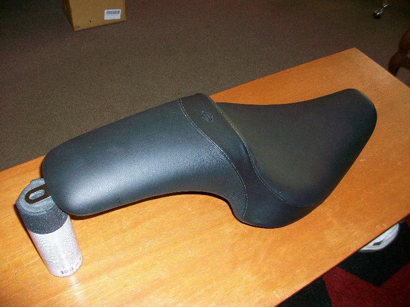 NEW HD SPORTSTER SEAT