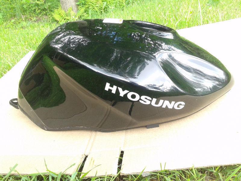 2004-2008 Hyosung GT250 - 650, Comet, Tank Réservoir