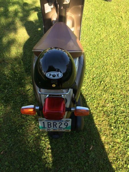 2002 mint condition 50cc scooter
