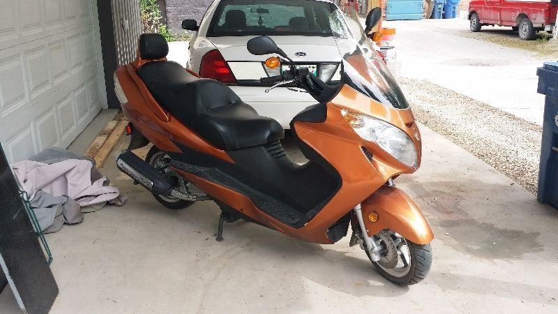 300 Chironex scooter