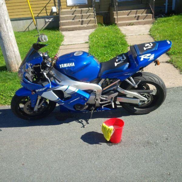 Beautiful Yamaha R1 for quick sale