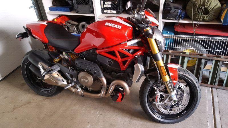 2015 Ducati Monster 1200S Stripe edition