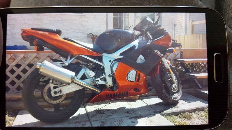 R6 for sale