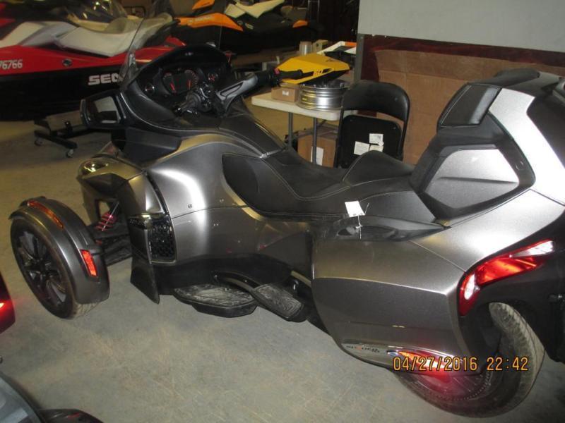2013 Can-Am CAN-AM SPYDER RT-S