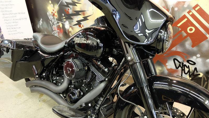 2013 Harley Street glide. Everyones approved. Only $599 a month