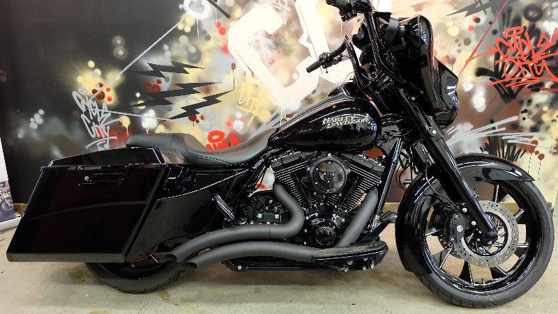 2013 Harley Street glide. Everyones approved. Only $599 a month