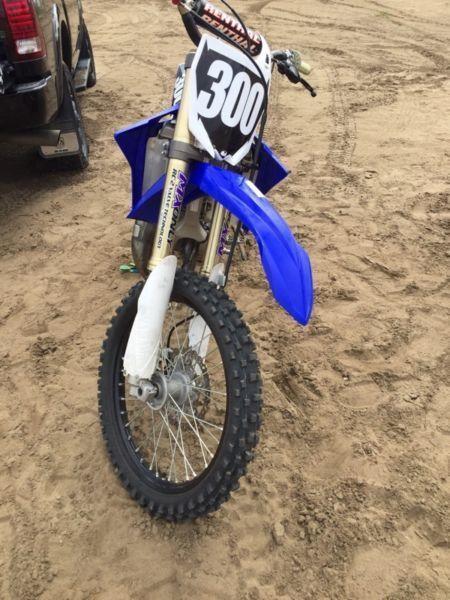 2016 YZ125