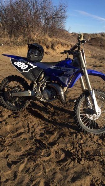 2016 YZ125