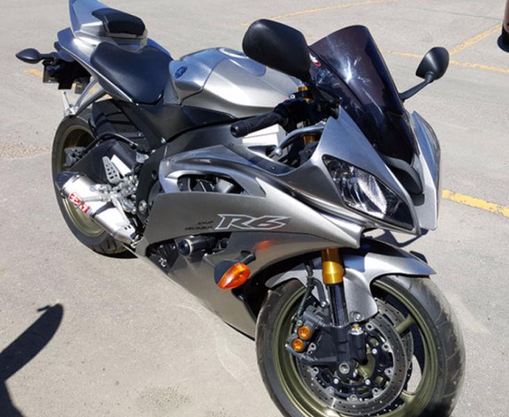 2008 Yamaha R6 (Silver)