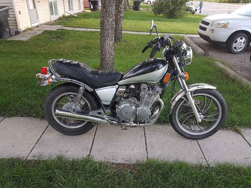 Yamaha maxima 650