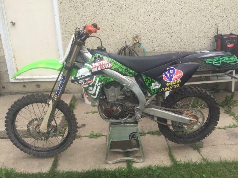 Wanted: 2006 kxf450 great deal $2000 FIRM
