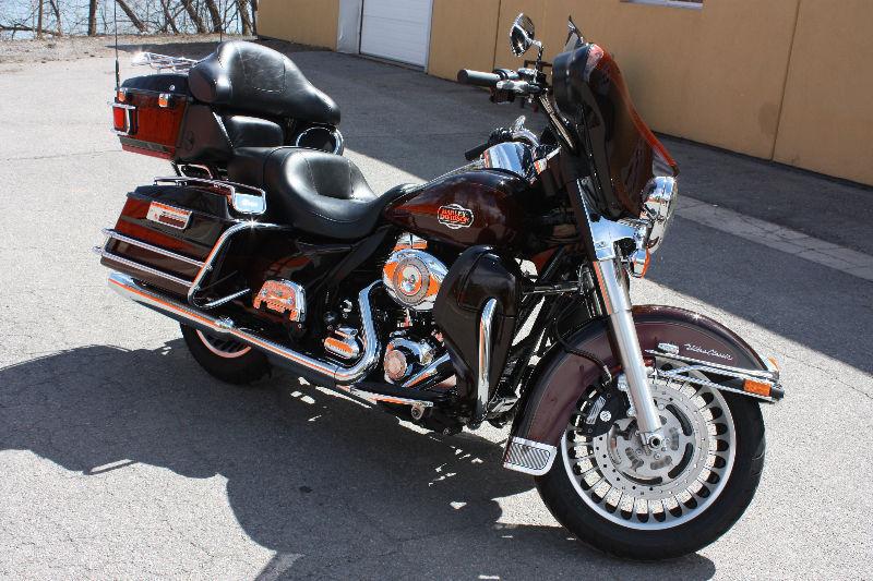 FLHTCU Ultra classic Electra Glide 2011