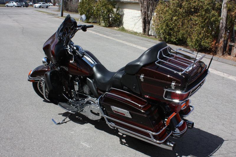 FLHTCU Ultra classic Electra Glide 2011