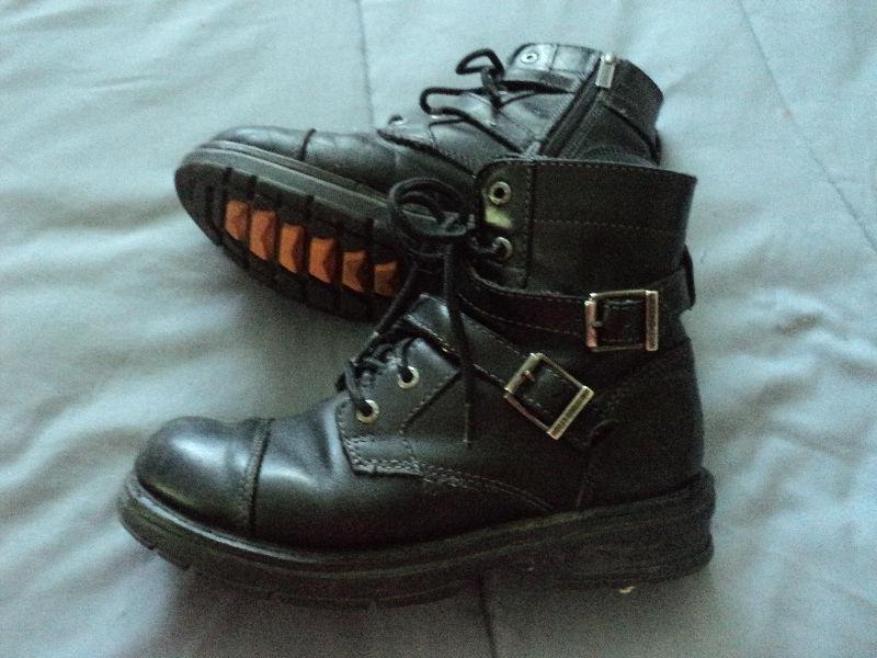 LADIES HD blk leather riding boot SIZE 7