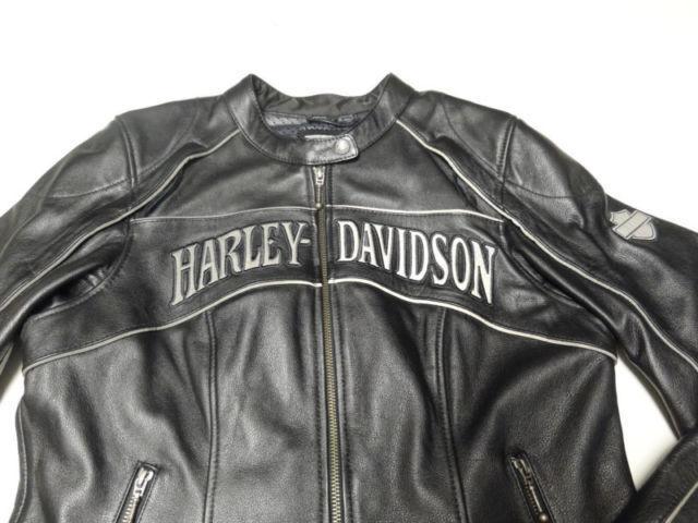 Ladies Harley Davidson Willie G motorcycle jacket. Coat is a XL