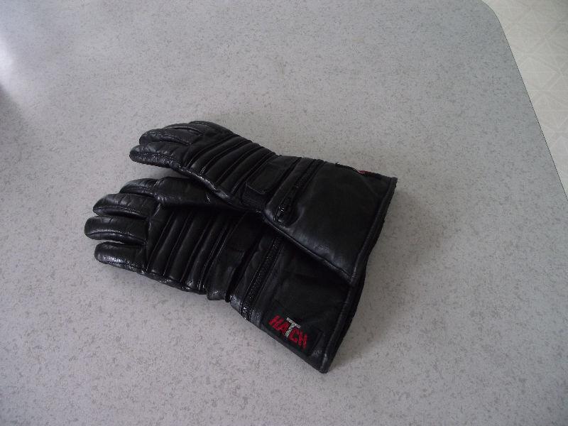 $15.00 HATCH MOTORCYCLE FULL LENGTH LEATHER GLOVES