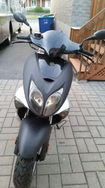Moto scooter de marque Keeway