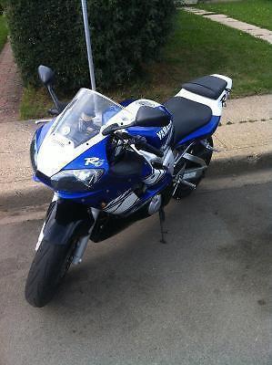 #237/1000 collectors 2001 YZF R6