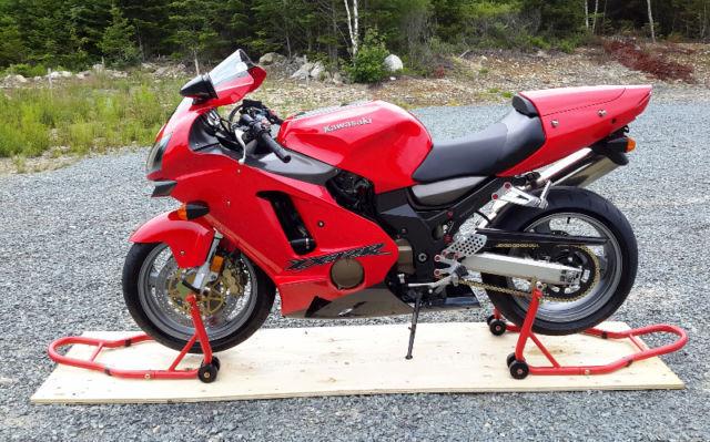 ZX12R Ninja LIKE NEW- Credit card or Debit card payment accepted