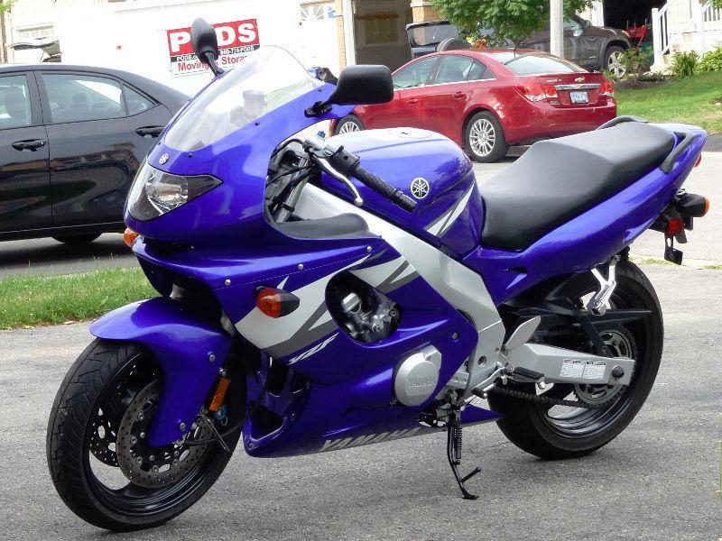 LIKE NEW SUPER LOW MILEAGE Q-TIP CLEAN 2005 YAMAHA YZF600R