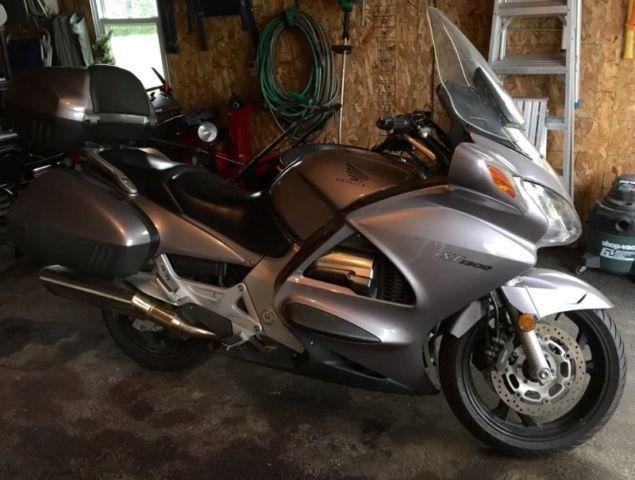 2003 HONDA ST 1300